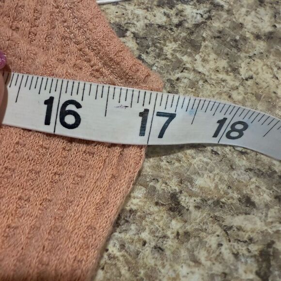 Peach Sleeveless V Neck Blouse Size Small - Picture 5 of 8